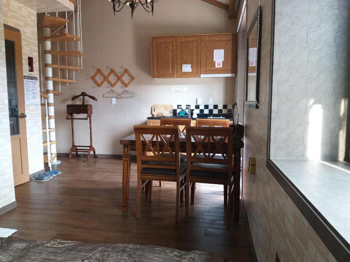 Sanaega Pension Villa ยางยาง ภายนอก รูปภาพ