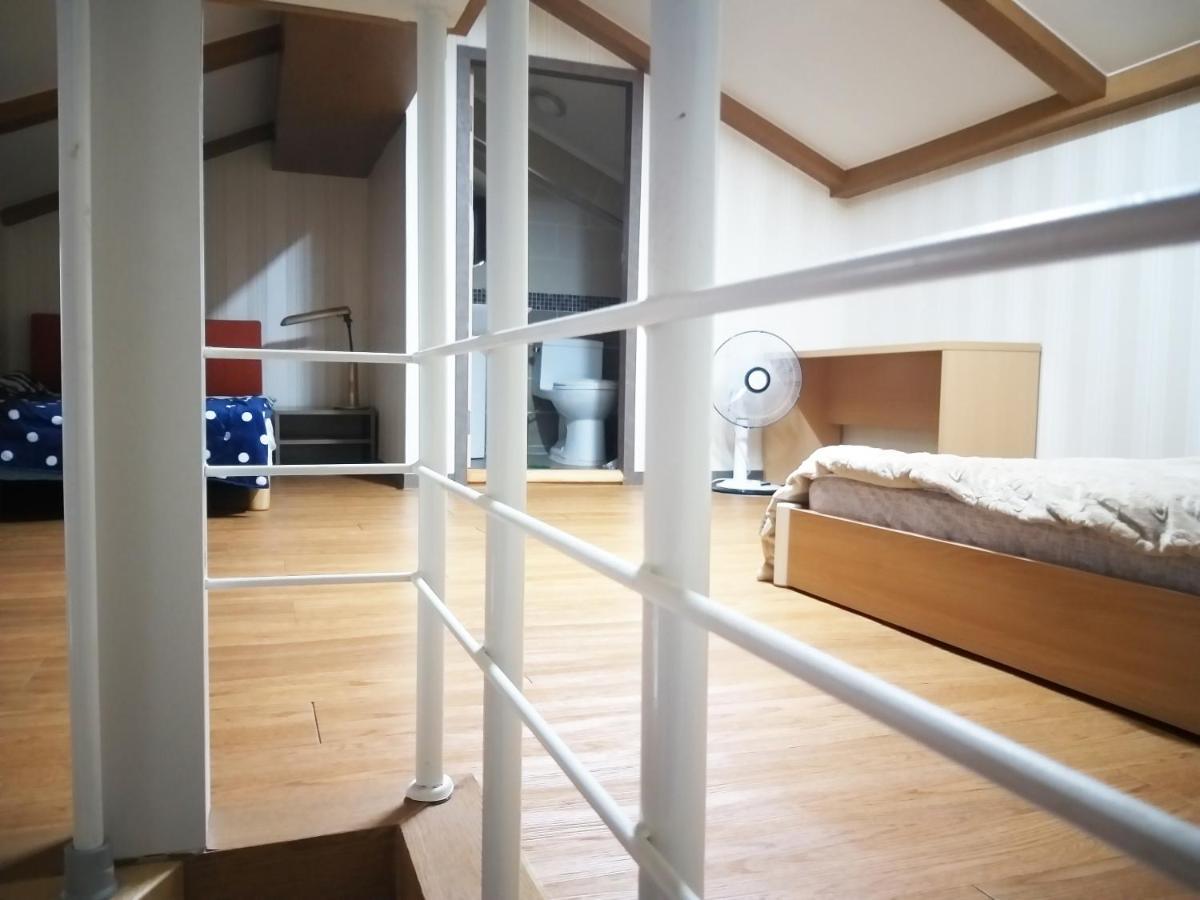 Sanaega Pension Villa ยางยาง ภายนอก รูปภาพ