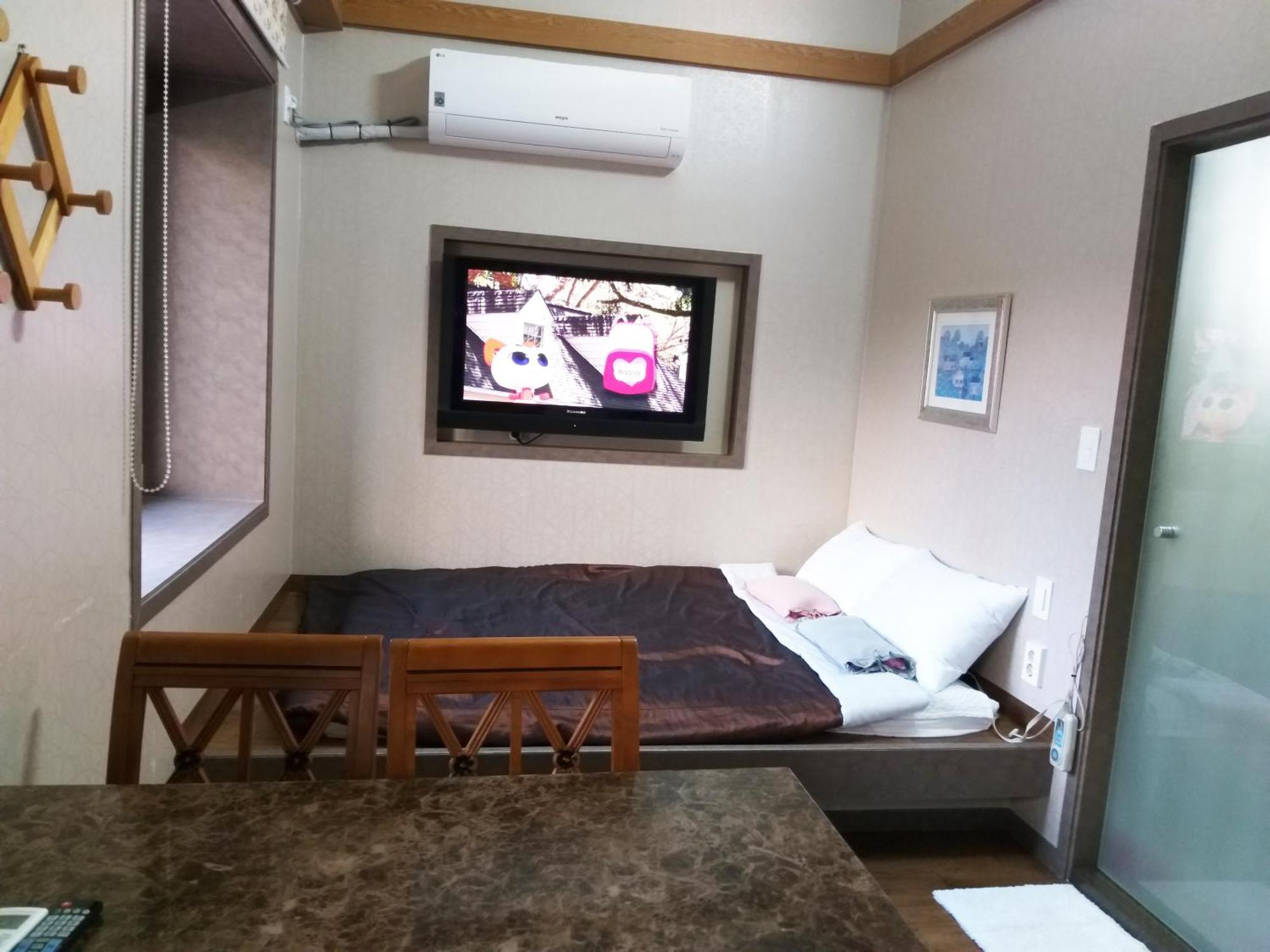 Sanaega Pension Villa ยางยาง ภายนอก รูปภาพ