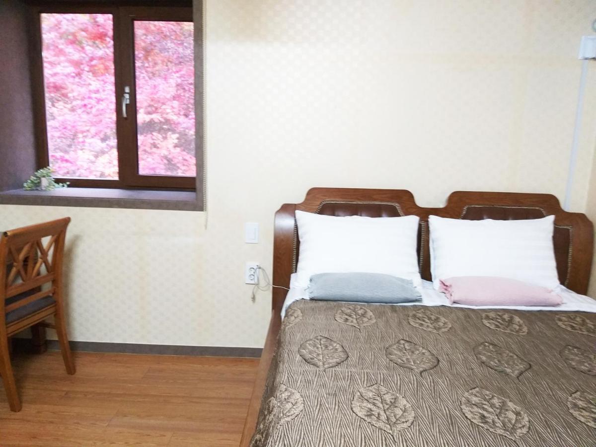 Sanaega Pension Villa ยางยาง ภายนอก รูปภาพ